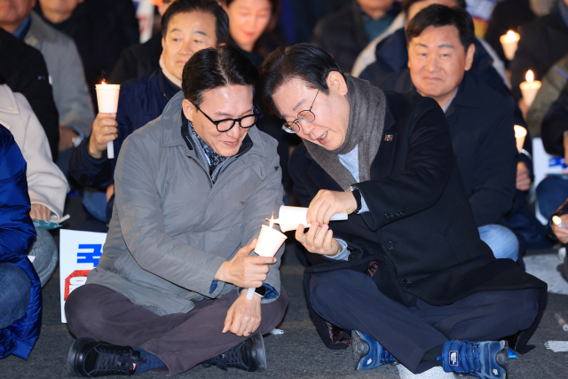 더불어민주당 이재명 대표가 23일 오후 서울 종로구 광화문 북측광장 인근에서 열린 