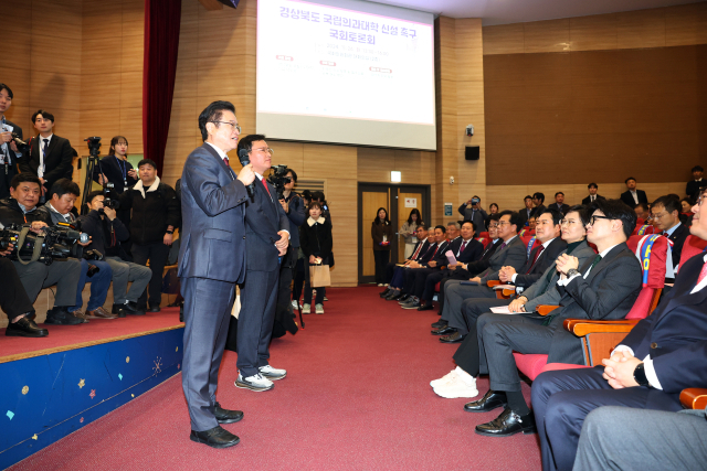 26일 국회에서 열린 경북 국립 의대 신설 촉구 토론회에서 이철우 경북도지사가 발언하고 있다. 경북도 제공