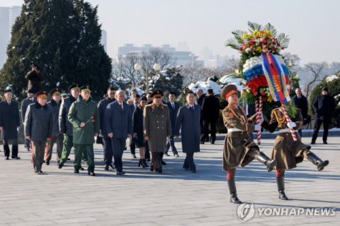 김정은, 벨로우소프 러 국방 접견 