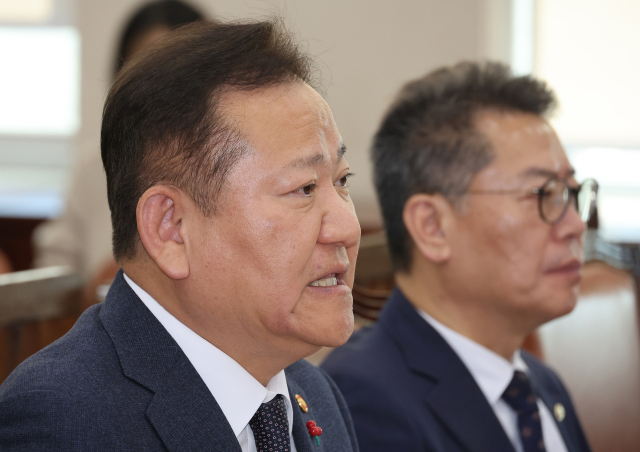 이상민 행정안전부 장관이 5일 국회에서 윤석열 대통령의 비상계엄 선포·해제 경위와 관련 현안 질의를 위해 열린 행정안전위원회 전체회의에서 발언하고 있다. 연합뉴스