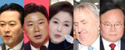 사퇴 의사를 표명한 국민의힘 최고위원들 왼쪽부터 장동혁, 진종오, 김민전, 인요한, 김재원.