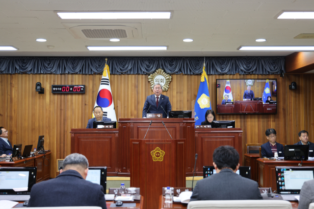 울진군의회 281회 임시회 폐회;. 울진군의회 제공