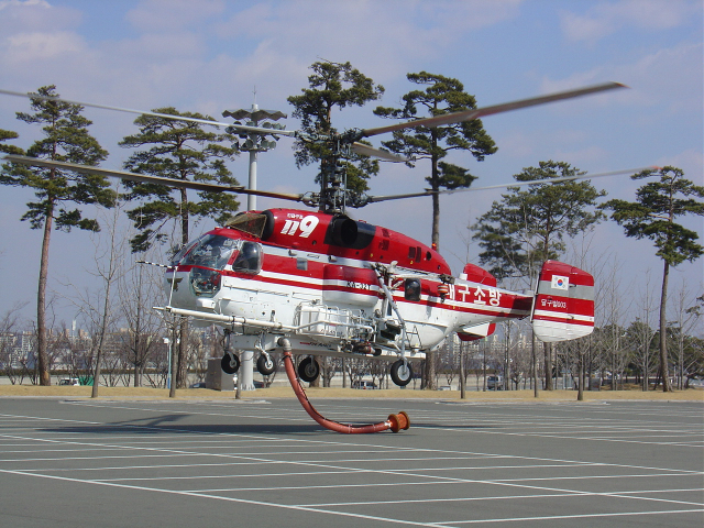 대구소방안전본부가 2005년 구매한 2호기 카모프(KA-32T) 헬기. 대구소방안전본부 제공.