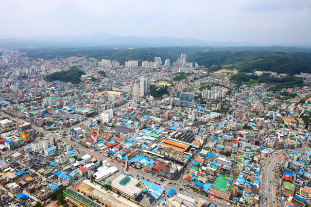 하늘에서 촬영한 경북 안동시 도심의 전경. 안동시 제공