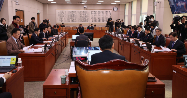 13일 국회 법제사법위원회 전체회의에서 정청래 위원장이 