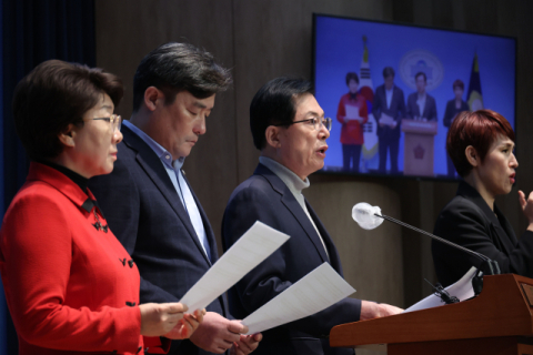 민주당의 신박한 지지율 올리기…여론조사 검열 [석민의News픽]