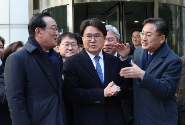 4일 서울 서초구 서울고등법원에서 열린 문재인 정부 청와대의 