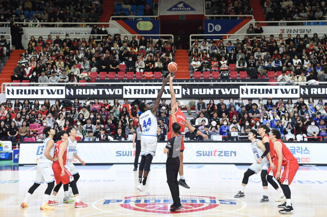 대구 한국가스공사 페가수스와 울산 현대모비스 피버스의 12월 31일 경기 모습. KBL 제공