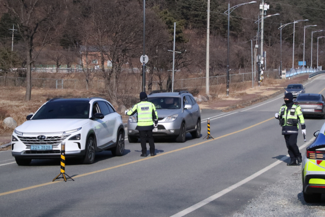 음주운전 단속하는 경찰 모습. 연합뉴스