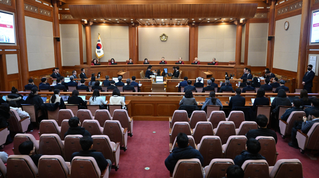 11일 서울 종로구 헌법재판소에서 윤석열 대통령 탄핵심판 7차 변론이 열리고 있다. 연합뉴스