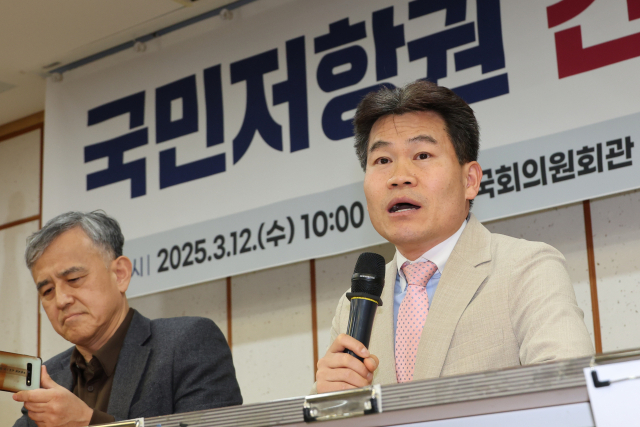 한국사 강사 전한길씨가 12일 서울 여의도 국회 의원회관에서 열린 