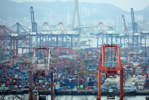 4월 상순 수출 37% 급증…역대 동기 최대·반도체 153% 폭증